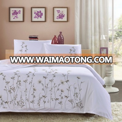 Wholesale 100% Cotton White Embroidery Bedding Set